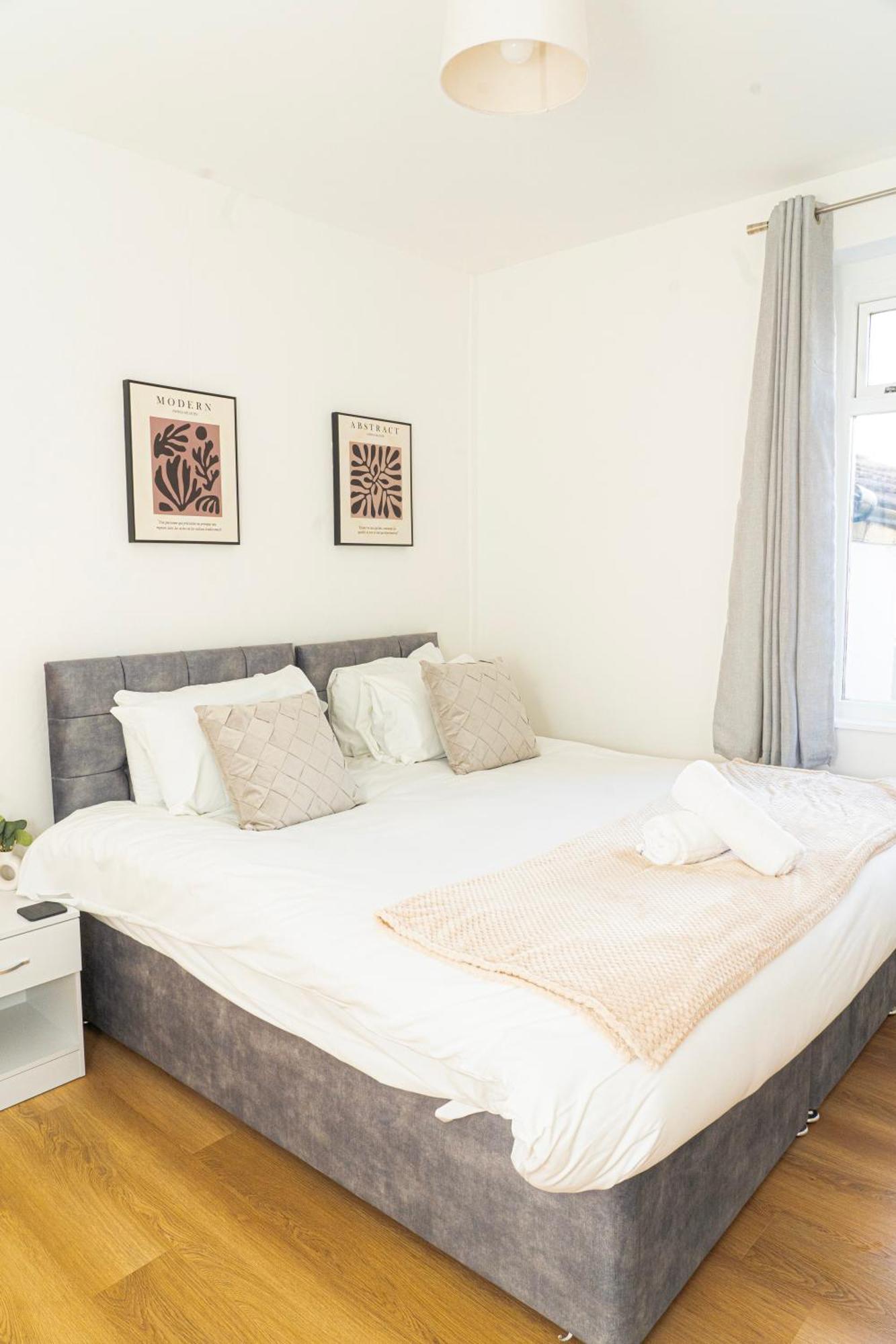 Mideyah Stays - 3 Bed Comfy House Cardiff Exteriér fotografie