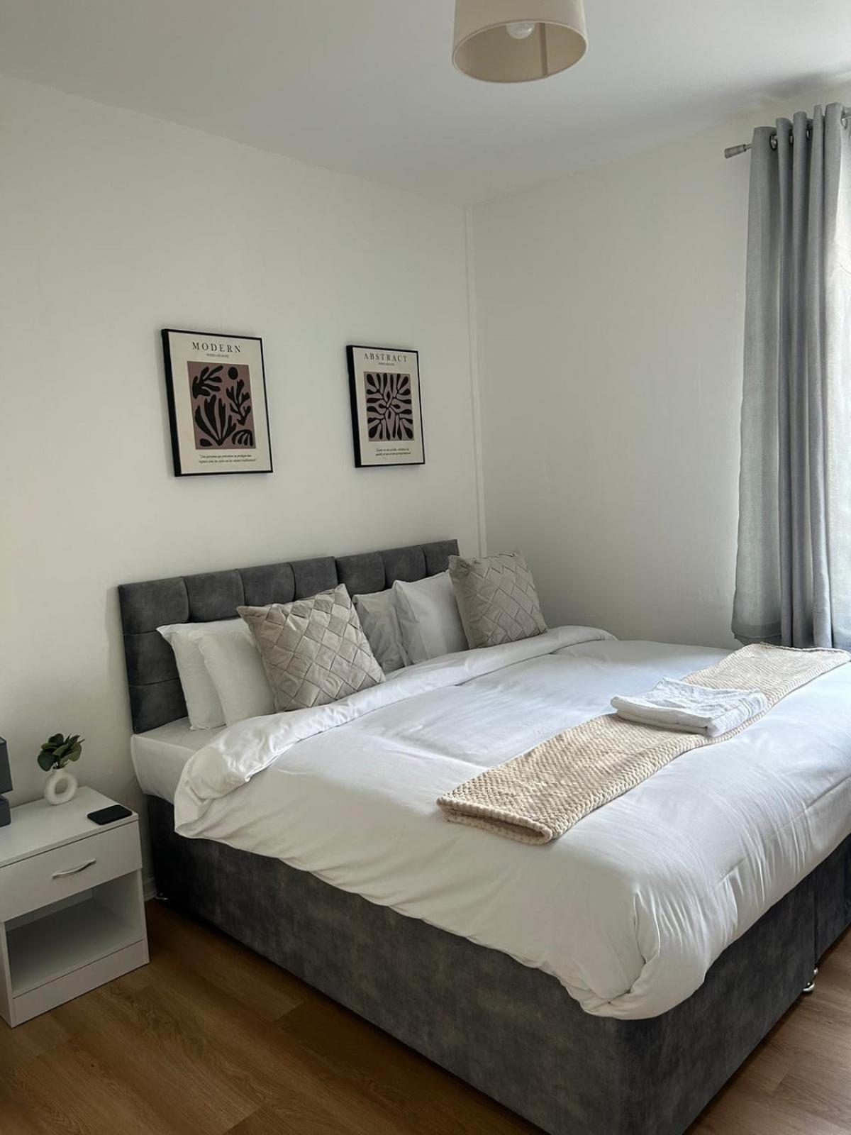 Mideyah Stays - 3 Bed Comfy House Cardiff Exteriér fotografie